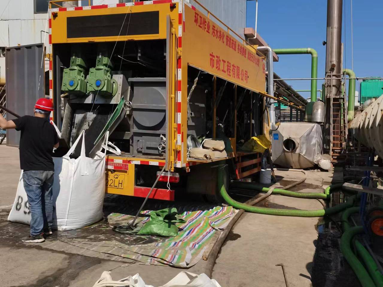 榕城淤泥压干处理